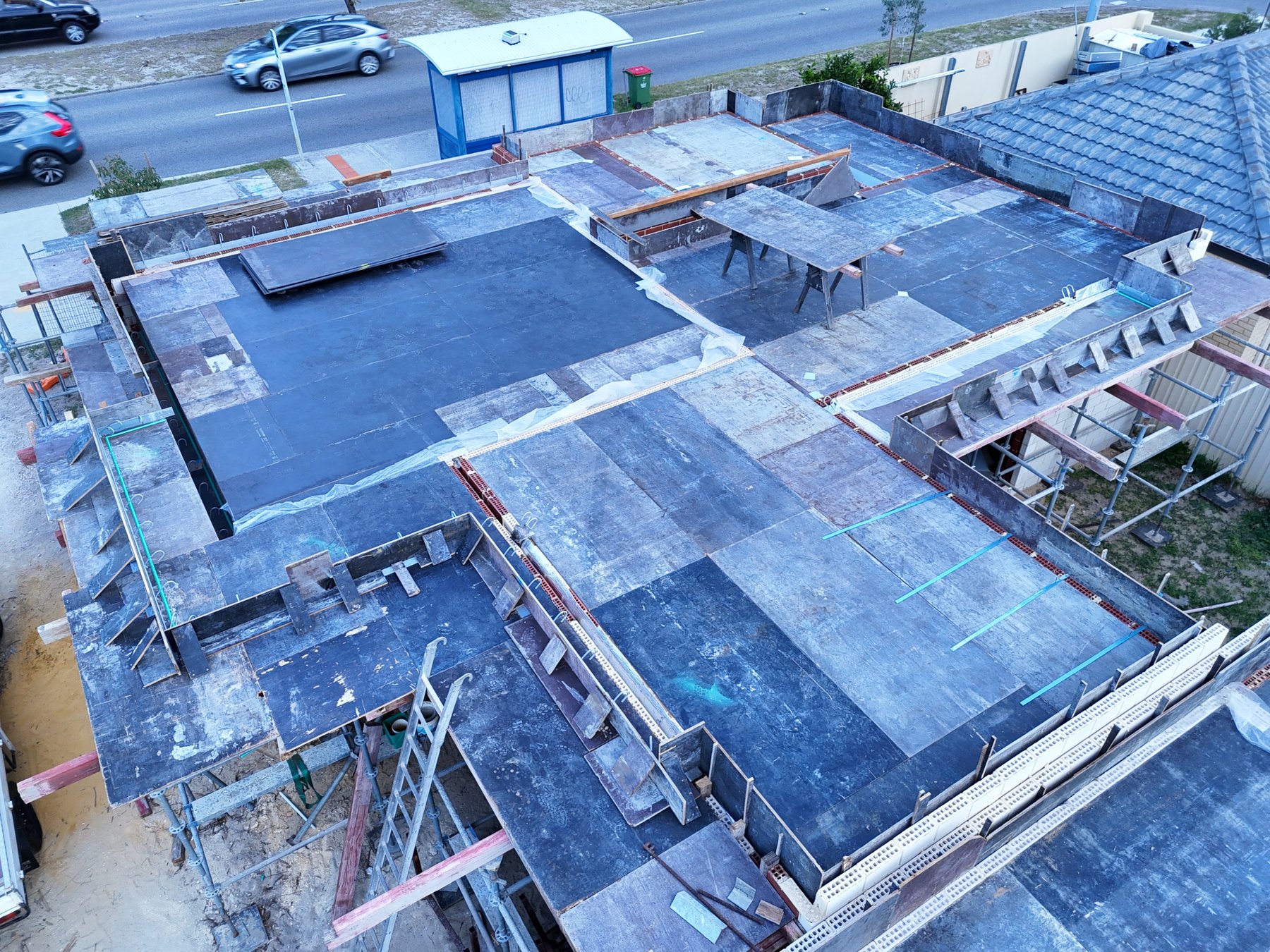 difference between formwork and steel fixing